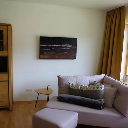 Bergsonne Apartment *